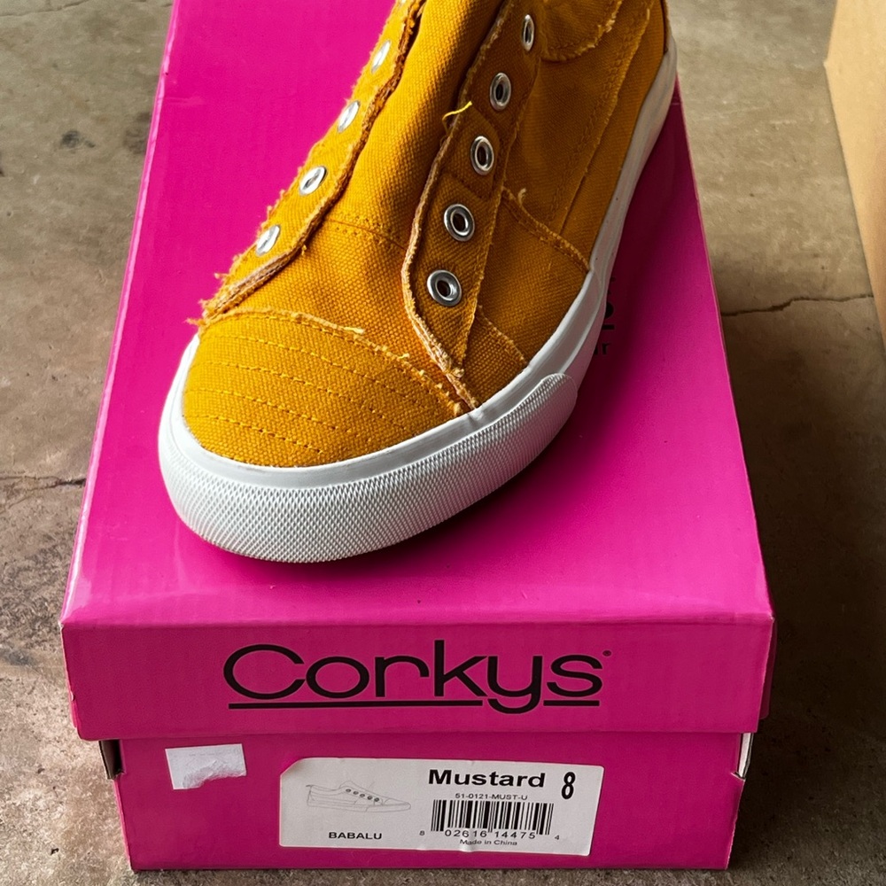 Corkys Yellow Sneakers Casual Low-Top Design